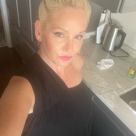 Meet your Posher, Anna - Picture 5 of 14